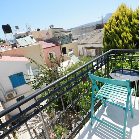 Ravi Boutique Home - 1 Minute Walk From Beach كاليفيس المظهر الخارجي الصورة